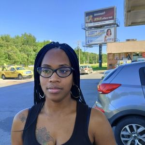 Meet your Posher, Katrina